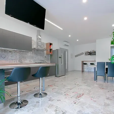 Alle Porte Del Centro - - - Ingresso Centro Storico - Parcheggio Gratuito *