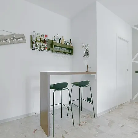 Alle Porte Del Centro - - - Ingresso Centro Storico - Parcheggio Gratuito 게스트하우스